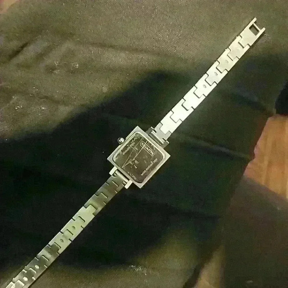Coach watch - Picture 3 of 4